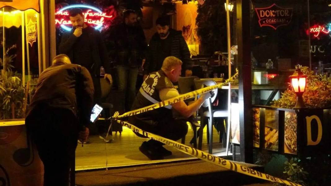 Adana’da Ocakbaşı Sahibine Silahlı Saldırı: Defalarca Ateş Ettiler! 2